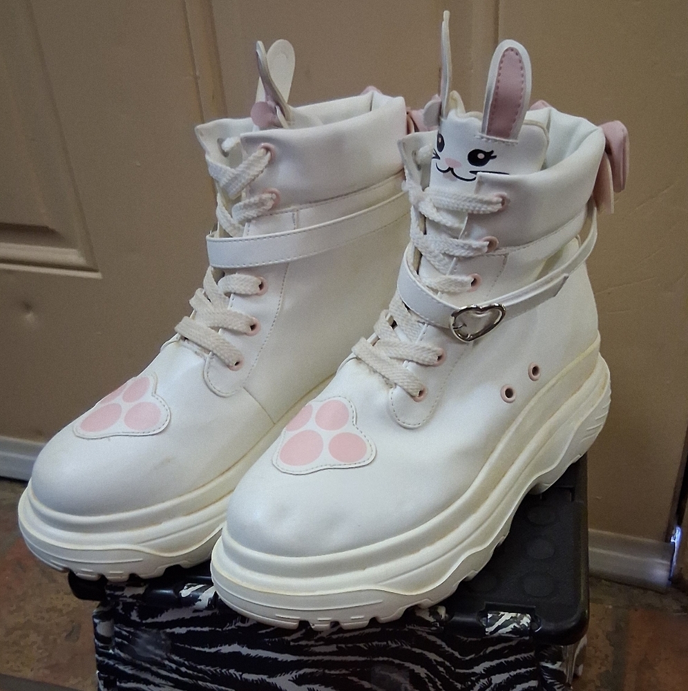 Hot Topic White Bunny Chunky Hi Top Sneakers (SOLD OUT ON SITE)